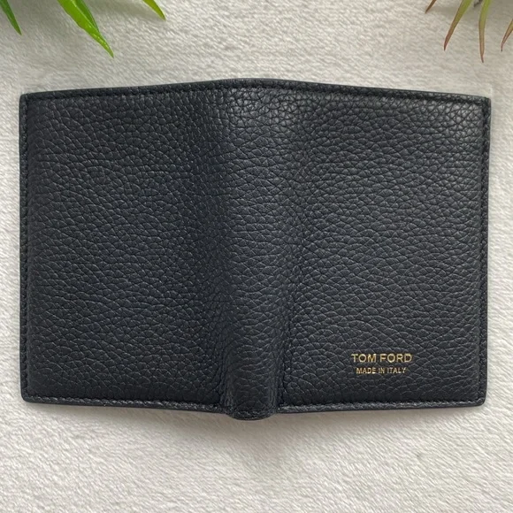 Tom Ford Full Grain Pebbled Calf Leather Bifold Cardholder (Black/Dark Red) - Picture 8 of 16
